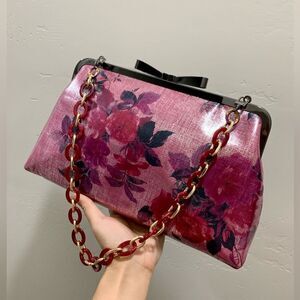 Handmade Genuine Leather Floral Print Bowknot Shaped Kisslock Clutch & 2 Chains